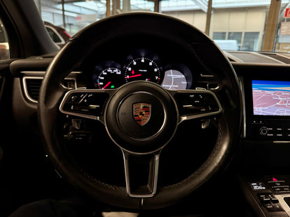 Porsche Macan SPORT PANORAMA LEDER KAMERA AHK MEMORY PDC