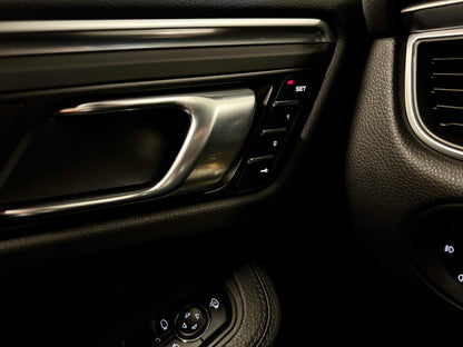 Porsche Macan SPORT PANORAMA LEDER KAMERA AHK MEMORY PDC