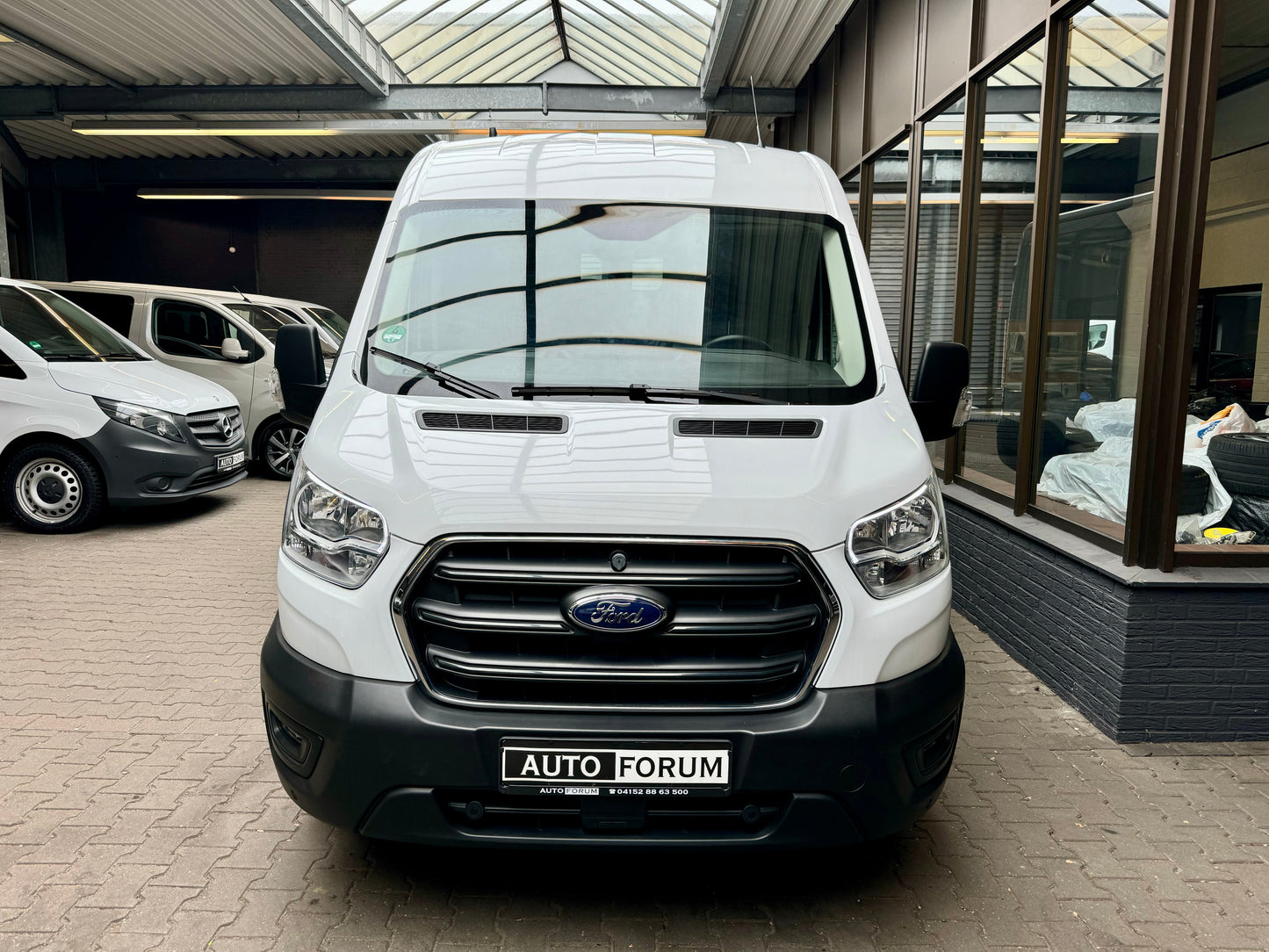 Ford Transit 2.0 TDCi L3H2 3,5t KLIMA CARPLAY 3-SITZE