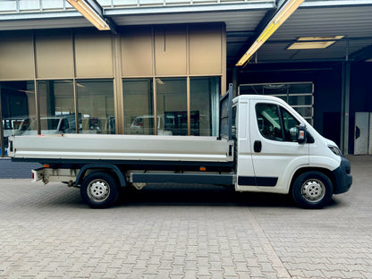 Peugeot Boxer 2.0 Blue-HDi L4 435 KLIMAAUT 3-SITZE 3,5t