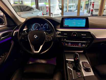 BMW 530i xDrive LEDER NAVI PDC SHZ LED MEMORY HARMAN