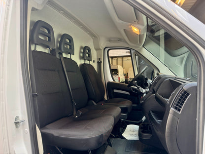Peugeot Boxer 2.2 HDi L1H1 3,3t KLIMA NAVI 3-SITZER PDC