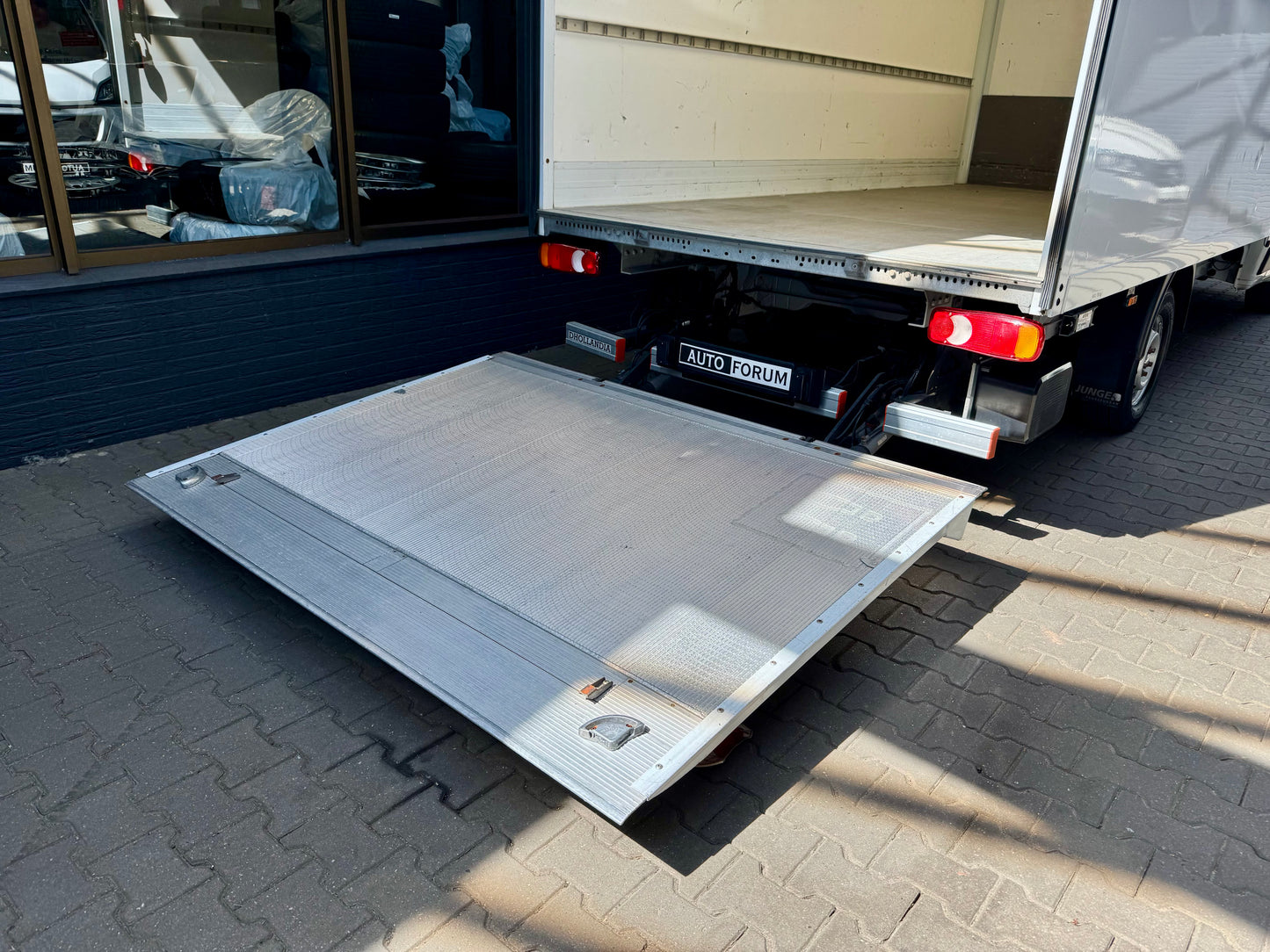 Citroën Jumper 2.2 HDi KOFFER L4 LBW KLIMA 3,5t 3-SITZER