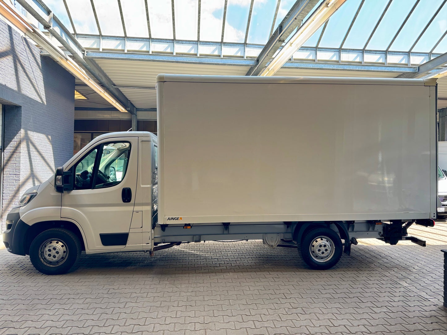 Citroën Jumper 2.2 HDi KOFFER L4 LBW KLIMA 3,5t 3-SITZER