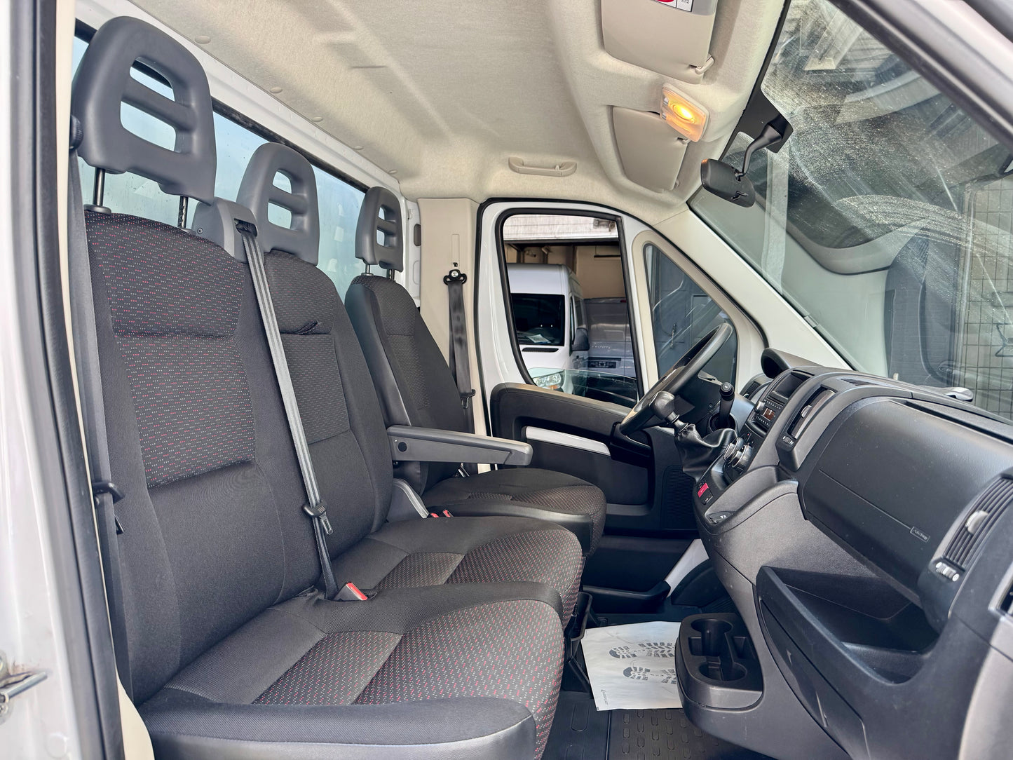 Citroën Jumper 2.2 HDi KOFFER L4 LBW KLIMA 3,5t 3-SITZER