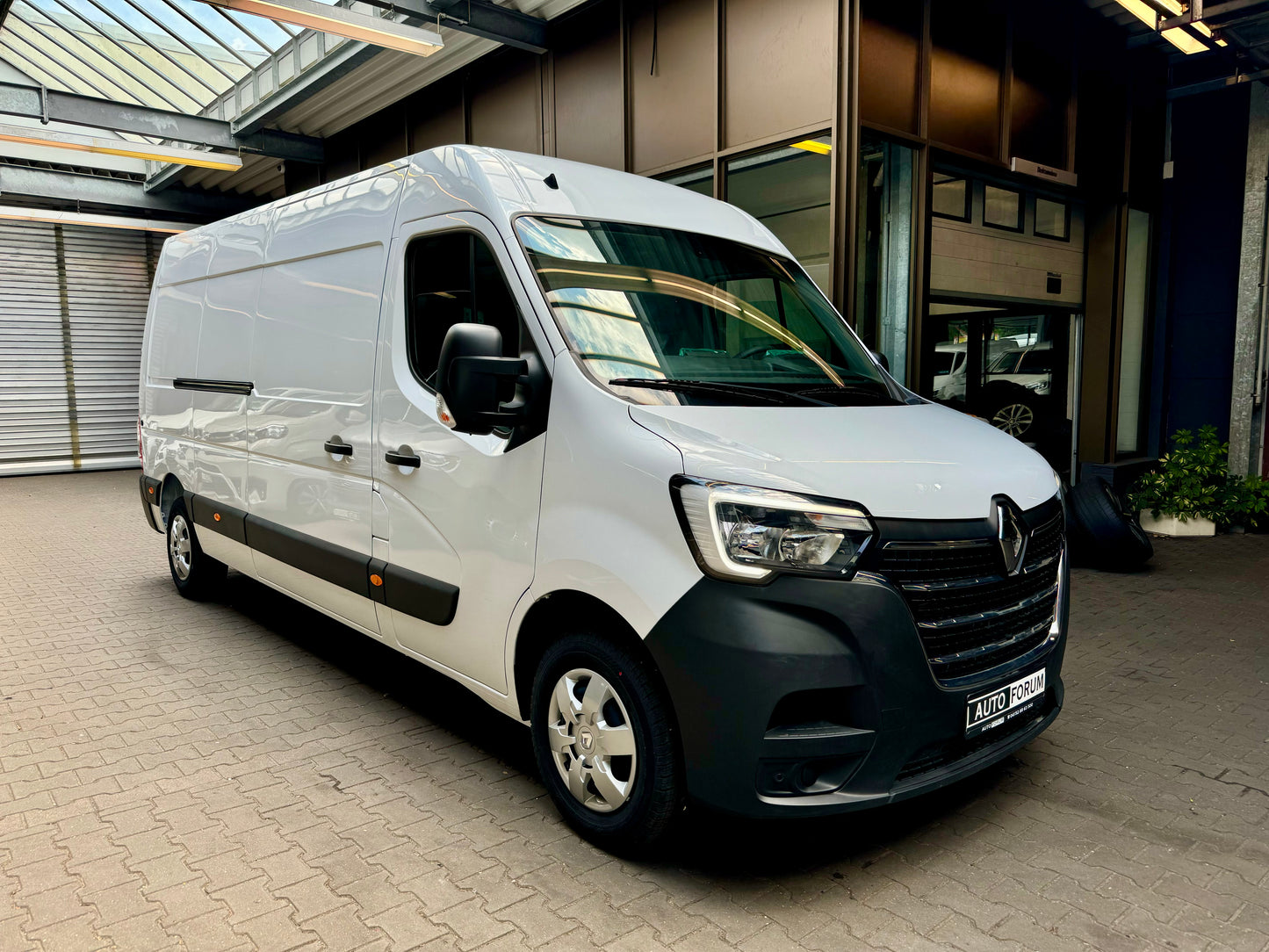 Renault Master 2.3 dCi L3H2 NAVI KLIMA TEMPOMAT PDC AHK