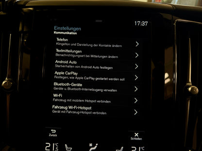 Volvo XC60 2.0 D5 AWD LEDER AHK NAVI LED CAM PDC SHZ
