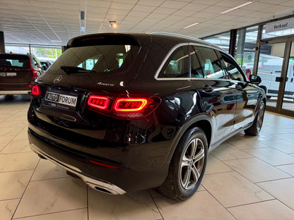 Mercedes-Benz GLC 200 4M LEDER LED AHK AMBIENTE NAVI PANO SHZ PDC