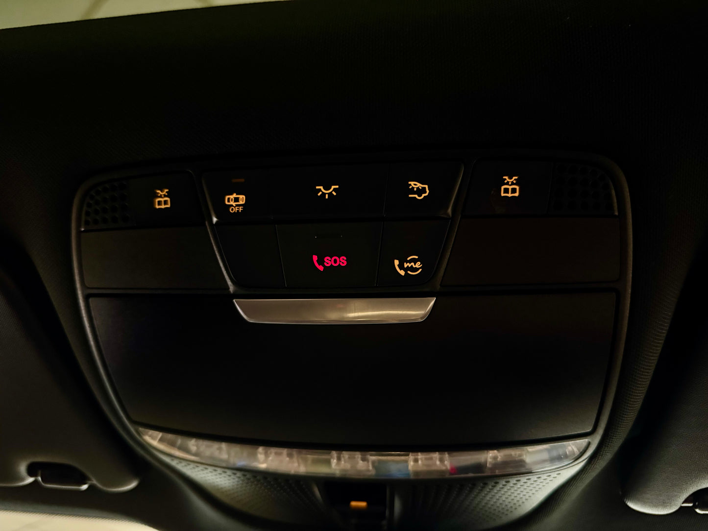 Mercedes-Benz GLC 200 4M LEDER LED AHK AMBIENTE NAVI PANO SHZ PDC