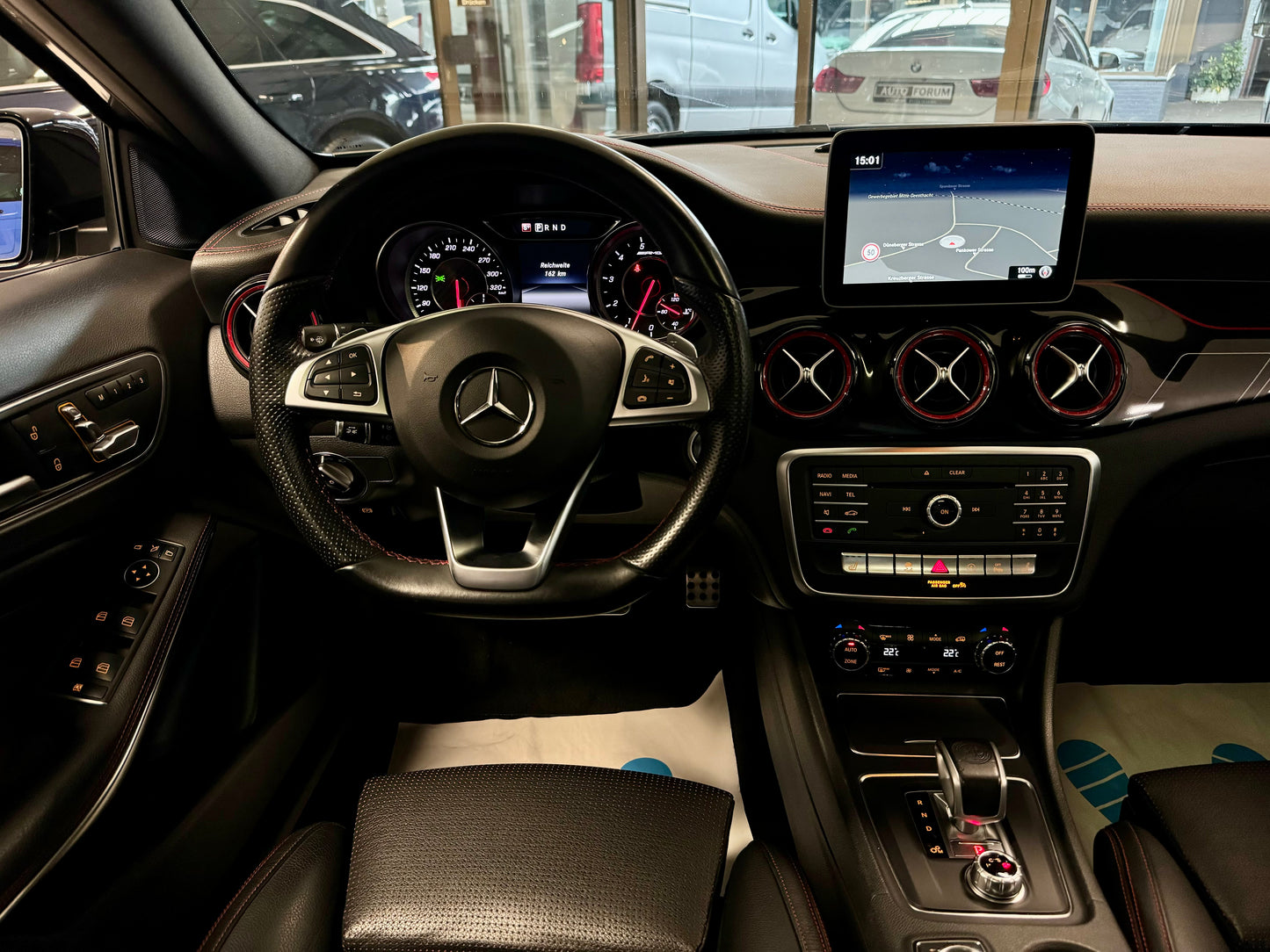 Mercedes-Benz GLA 45 AMG 4M NIGHT LEDER PANO ACC MEMORY LED