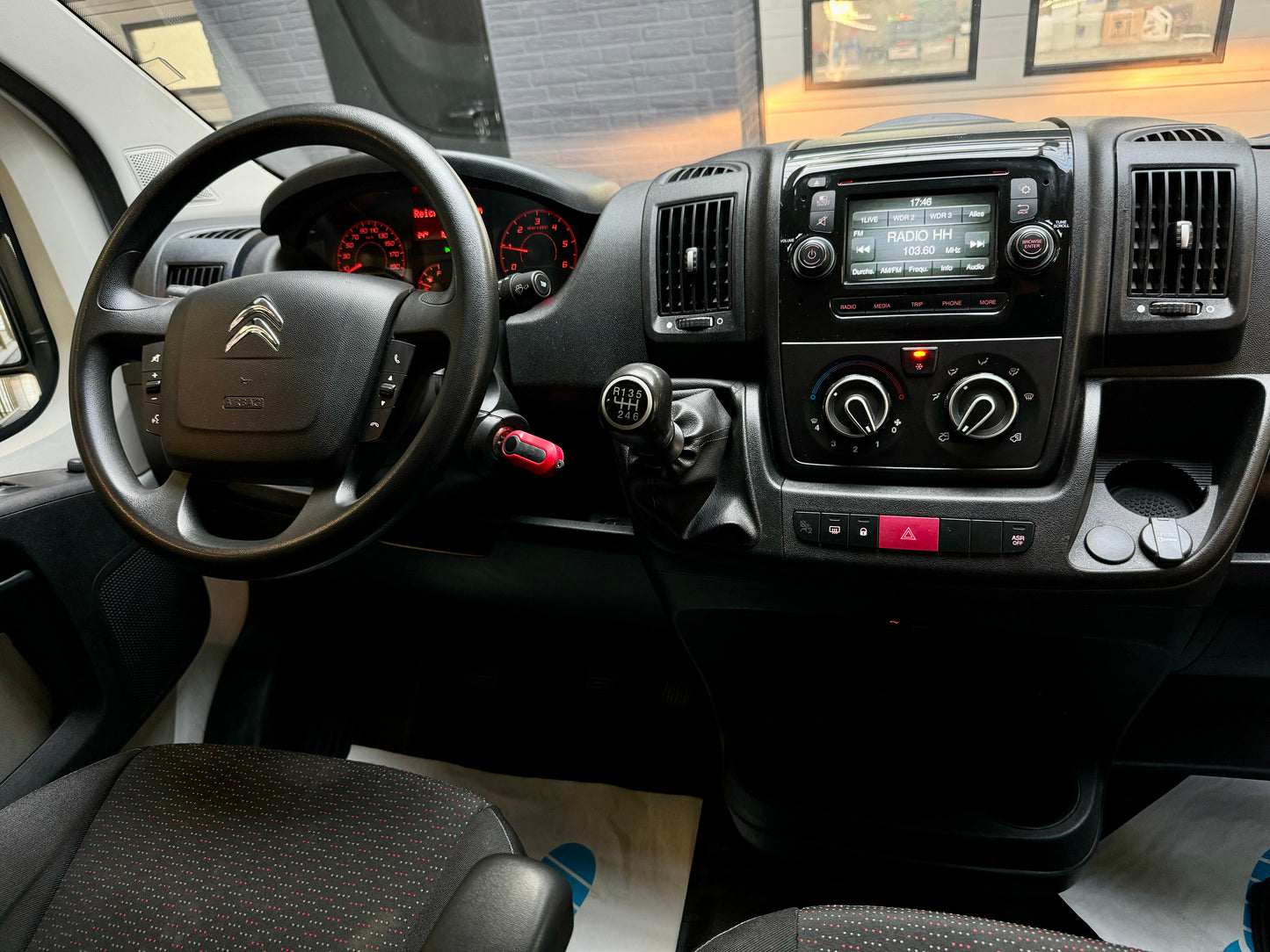 Citroën Jumper 2.0 HDi L2H2 3SITZ AHK KLIMA CAM TEMPOMAT