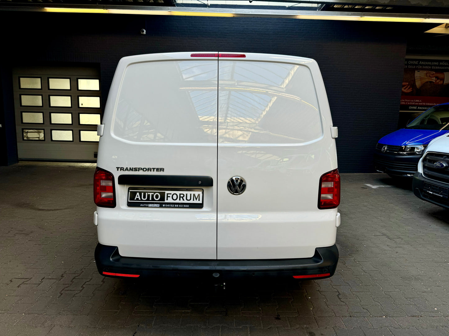 Volkswagen T6 Transporter 2.0 TDI AUT NAVI AHK KLIMA PDC