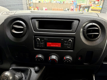 Renault Master 2.3 dCi L2 PRITSCHE AHK 3-SITZE 3,5t BLUETOOTH