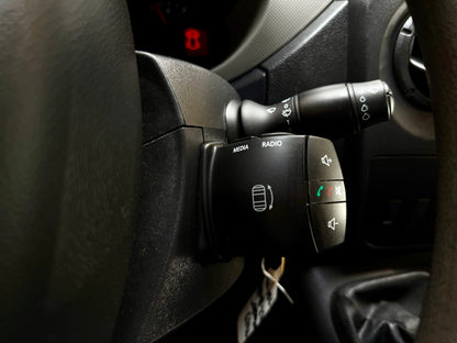 Renault Master 2.3 dCi L2 PRITSCHE AHK 3-SITZE 3,5t BLUETOOTH