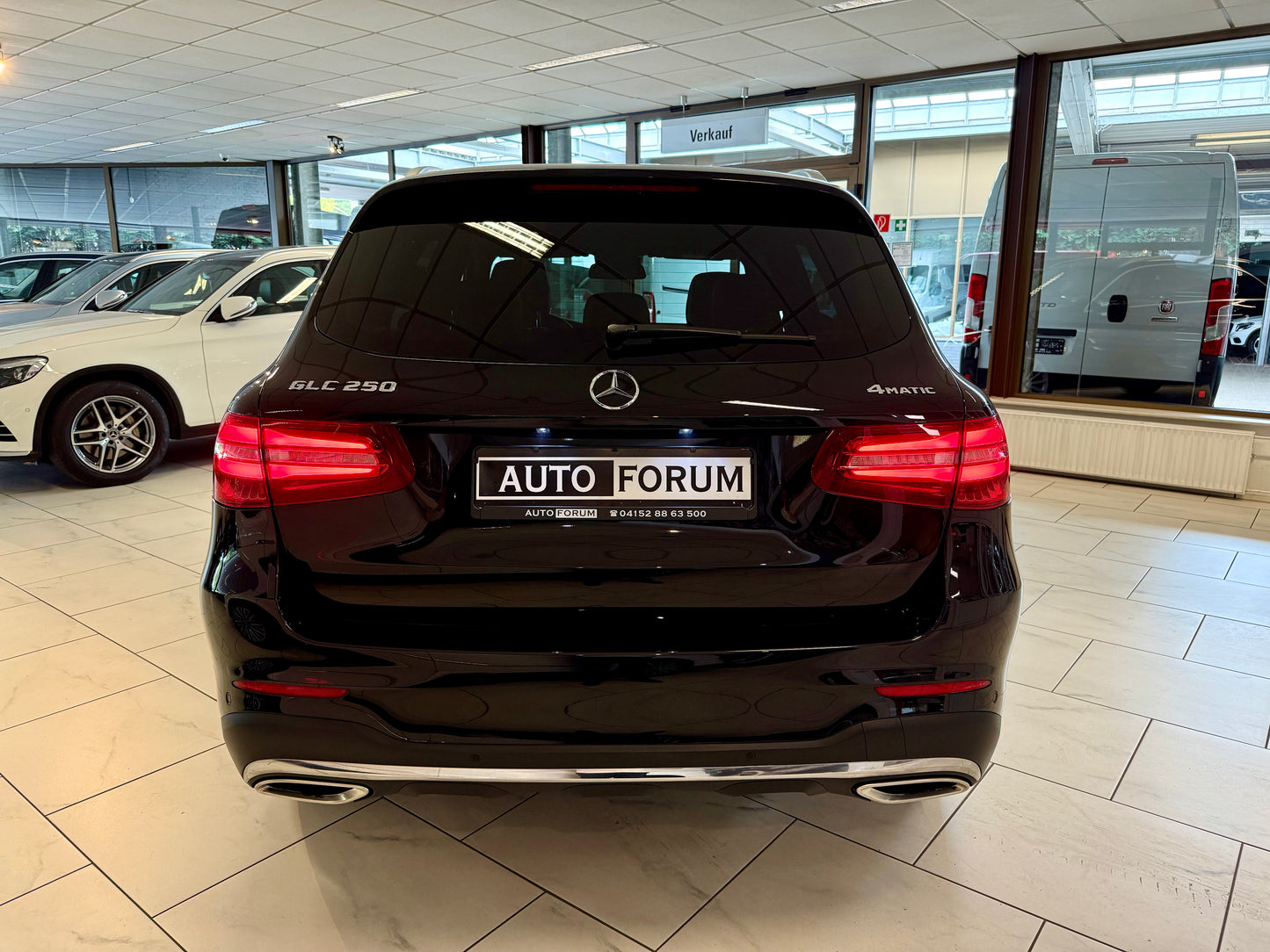 Mercedes-Benz GLC 250 4M 3x AMG-LINE LEDER COMAND LED AHK SHZ