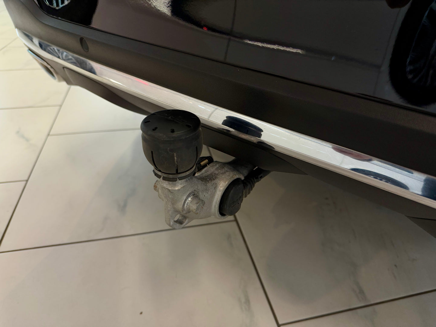 Mercedes-Benz GLC 250 4M 3x AMG-LINE LEDER COMAND LED AHK SHZ