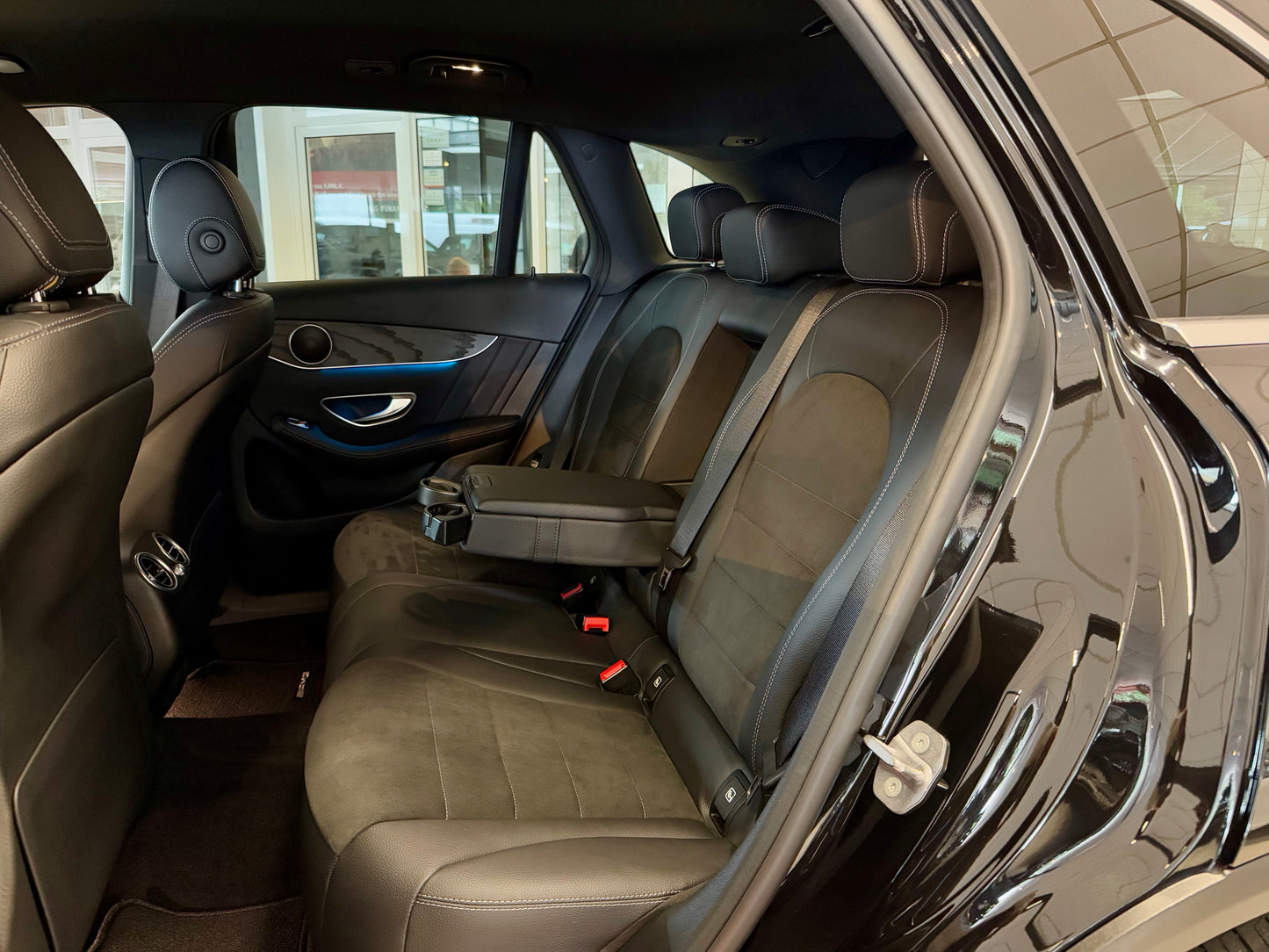 Mercedes-Benz GLC 250 4M 3x AMG-LINE LEDER COMAND LED AHK SHZ