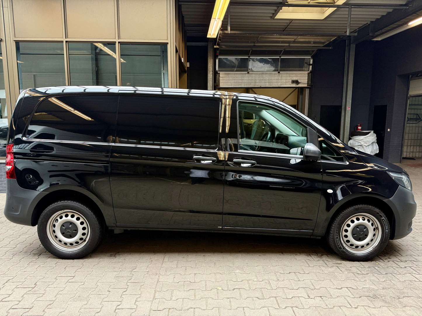Mercedes-Benz Vito 114 CDI L1 4x4 AUTOMAT NAVI CAM SHZ KOMPAKT