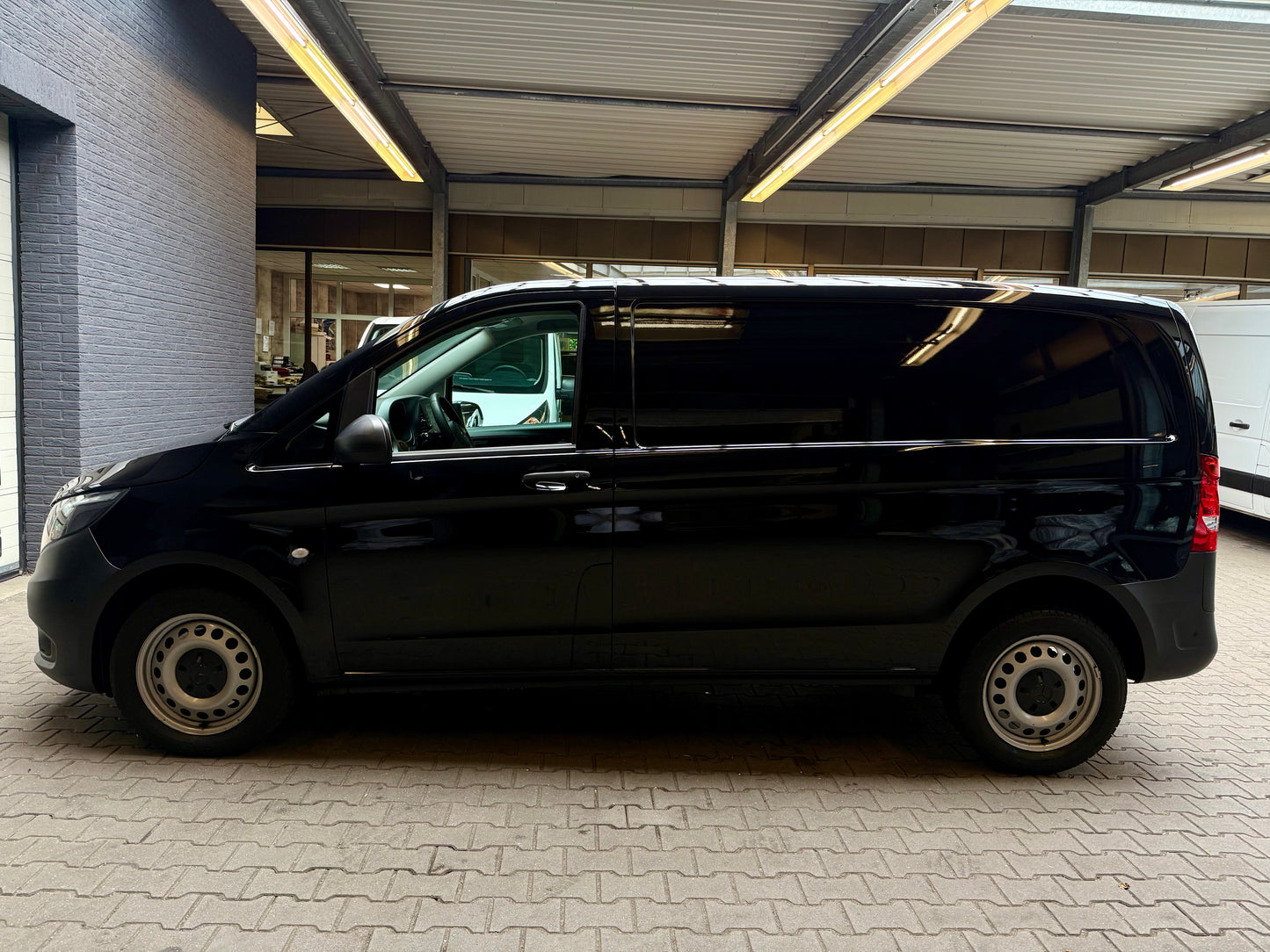 Mercedes-Benz Vito 114 CDI L1 4x4 AUTOMAT NAVI CAM SHZ KOMPAKT