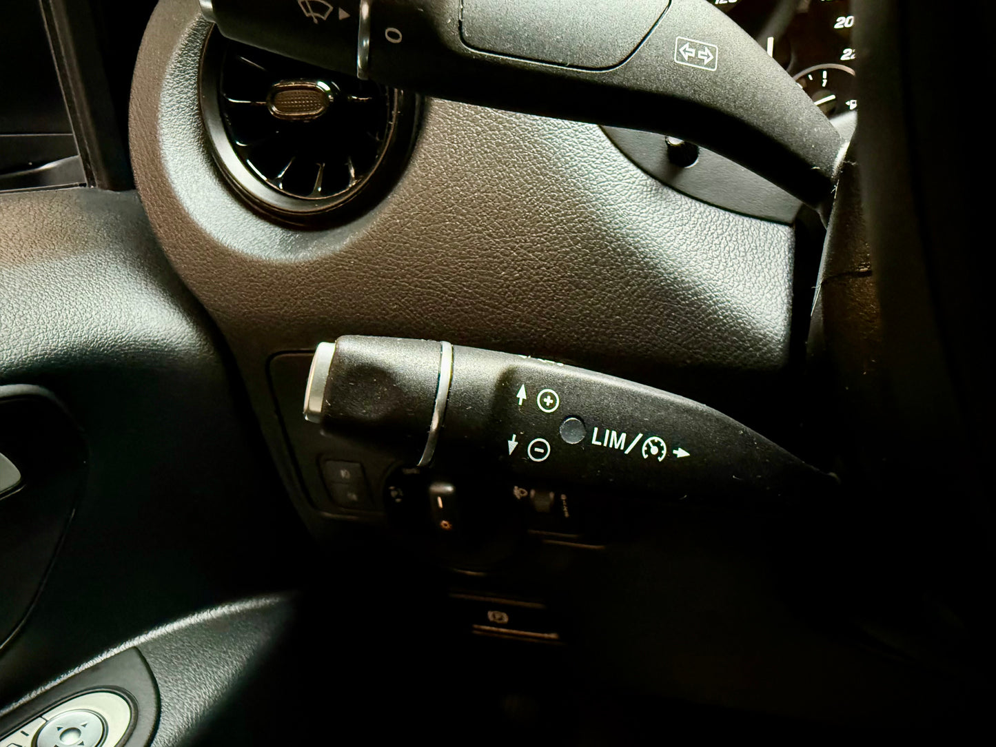 Mercedes-Benz Vito 114 CDI L1 4x4 AUTOMAT NAVI CAM SHZ KOMPAKT