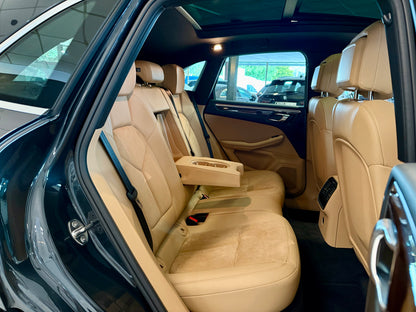Porsche Macan SPORT AGA PANORAMA LEDER NAVI SHZ PDC LED