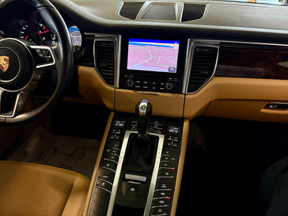 Porsche Macan SPORT AGA PANORAMA LEDER NAVI SHZ PDC LED