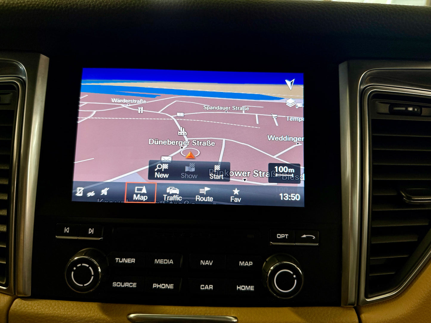 Porsche Macan SPORT AGA PANORAMA LEDER NAVI SHZ PDC LED