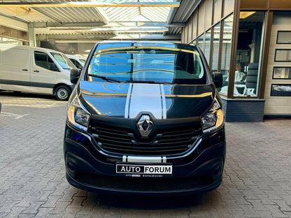 Renault Trafic 1.6 dCi L1H1 3SITZ KLIMA AHK CAM PDC