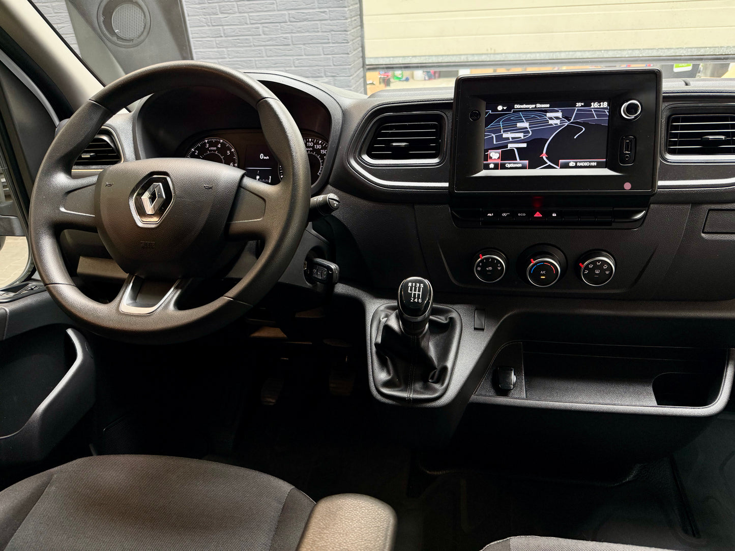 Renault Master 2.3 dCi L2H2 3,5t NAVI KLIMA CAM PDC 3STZ