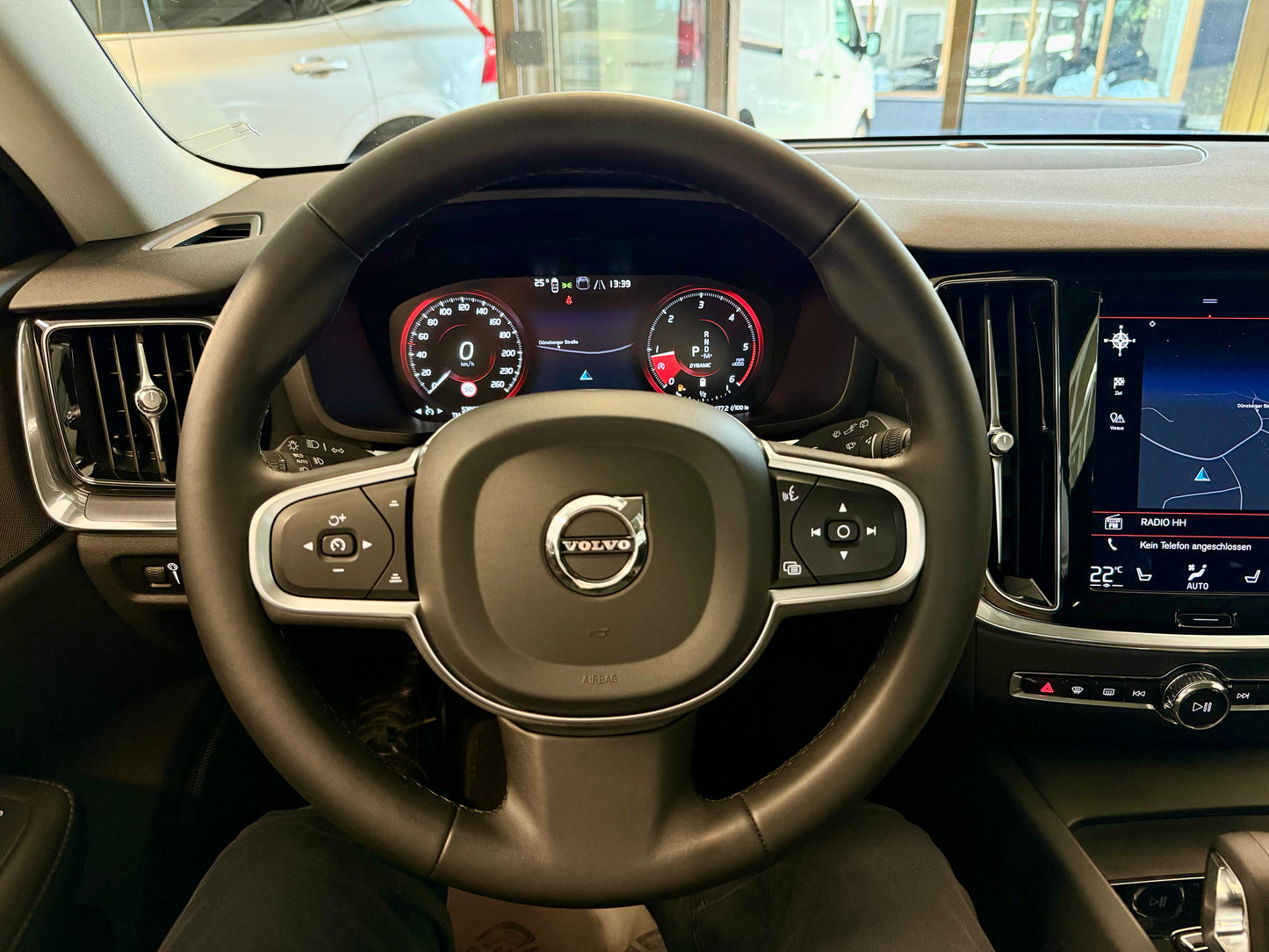 Volvo V60 2.0 B4 AUT LED NAVI KAMERA AHK SHZ PDC