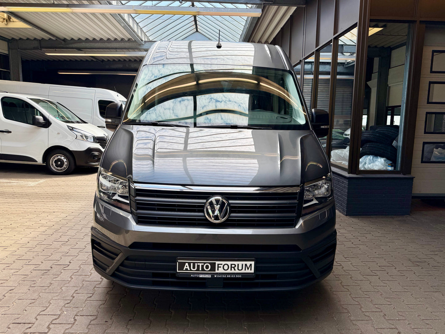Volkswagen Crafter 2.0 TDI L3H3 NAVI AHK KLIMA SHZ CAM 3,5t