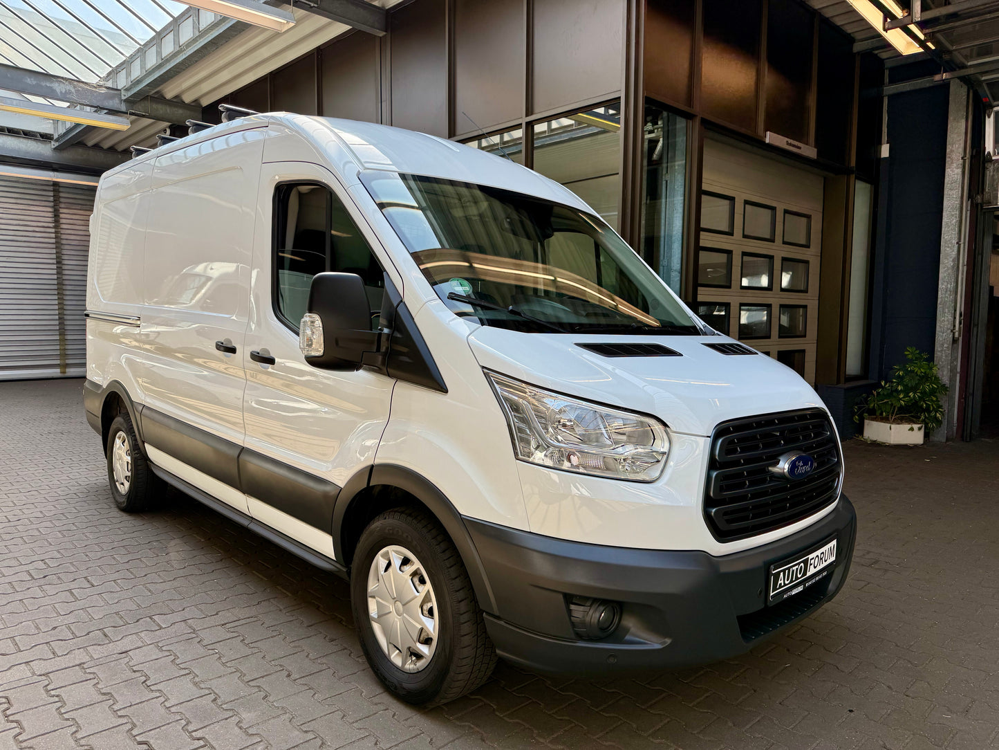 Ford Transit 2.0 TDCi L2H2 KLIMA AHK NAVI WERKSTATT