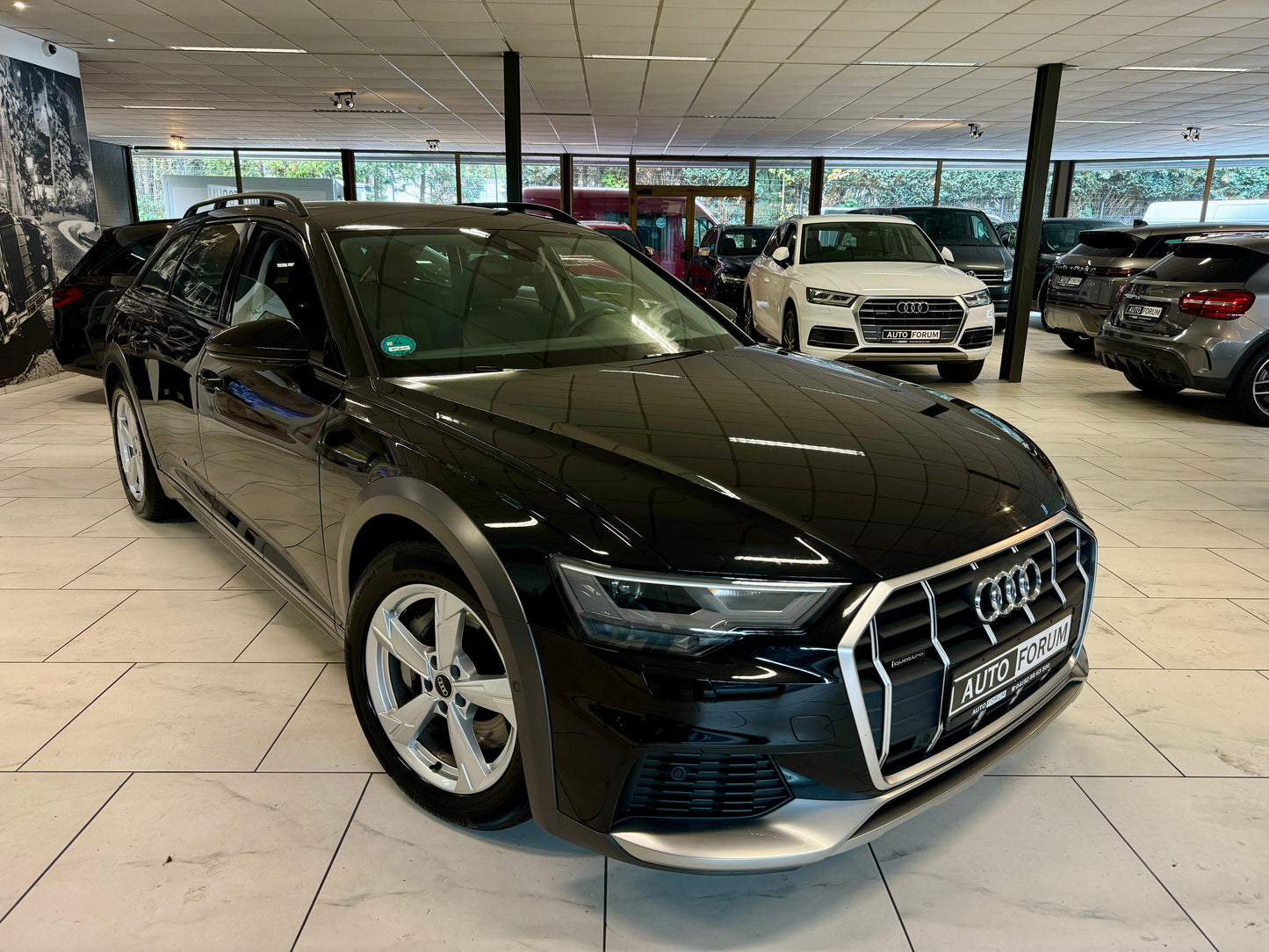 Audi A6 Allroad 55 TDI LEDER AHK NAVI SHZ LED PDC KEY