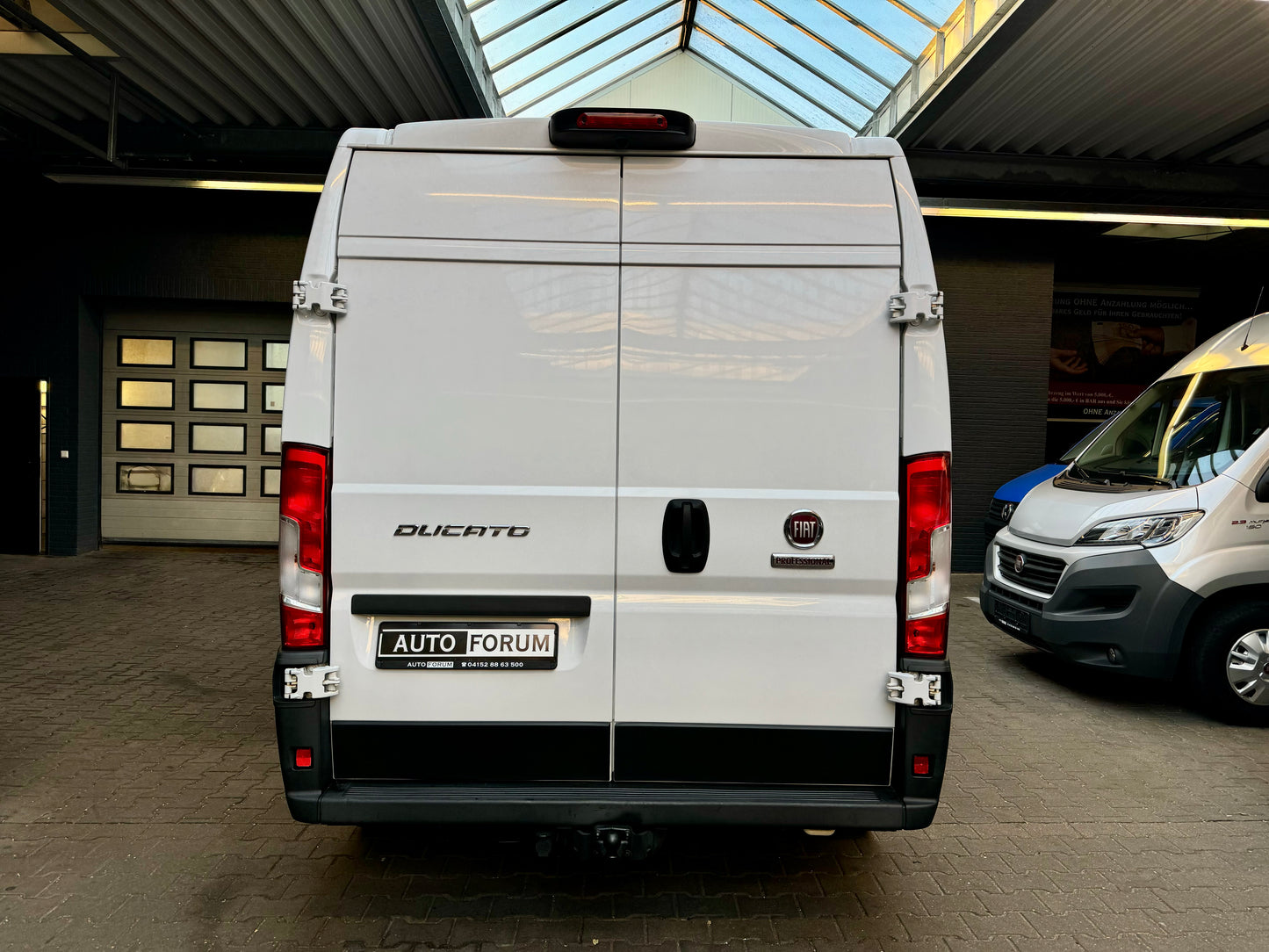 Fiat Ducato 2.3 D L2H2 AUTOMATIK AHK KLIMA CAM NAVI