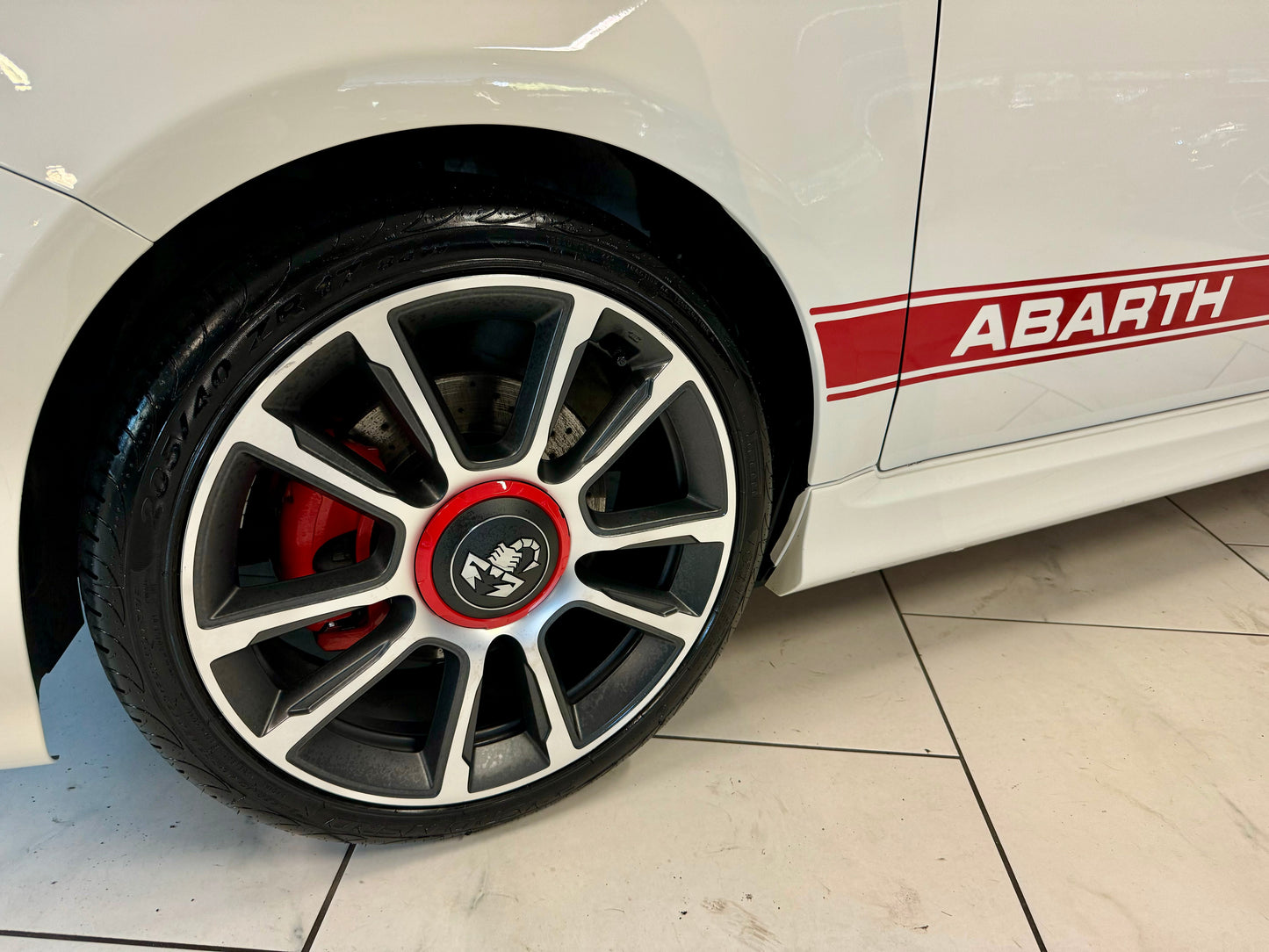 Abarth 595 Turismo AUTOMATIK LEDER NAVI KLIMA PDC LED