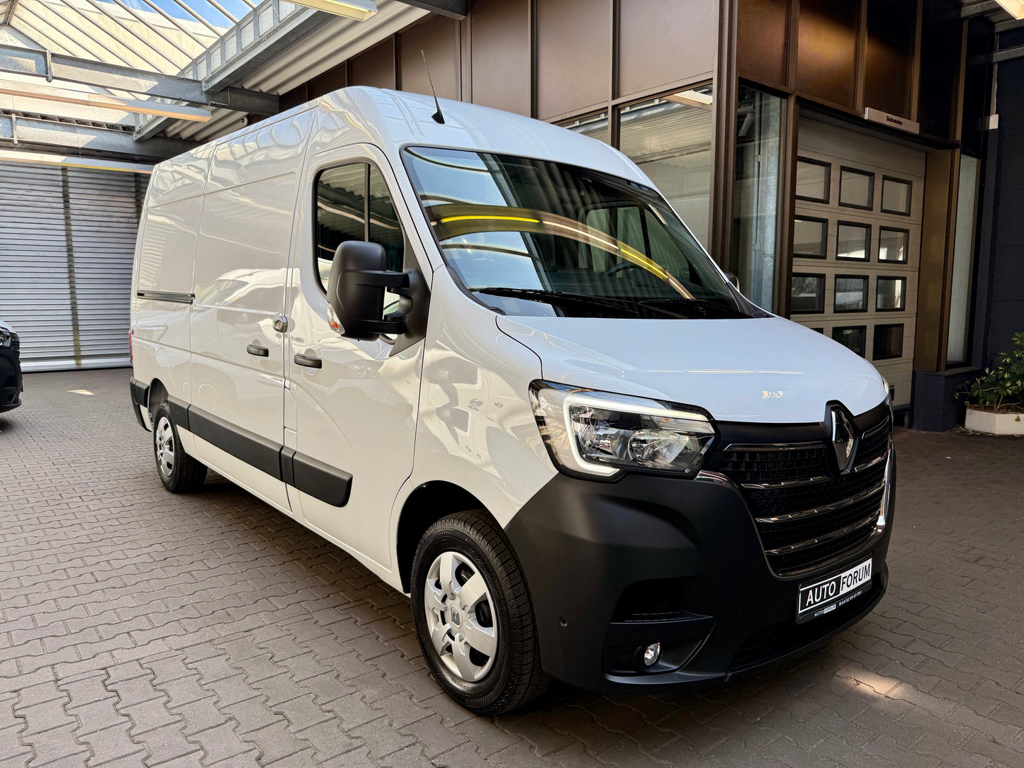 Renault Master 2.3 dCi L2H2 KLIMA NAVI CAM TEMPOMAT 3STZ