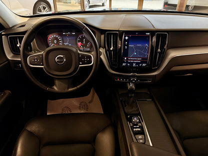 Volvo XC60 T5 AWD LEDER AHK NAVI PDC LED SHZ CAM DAB