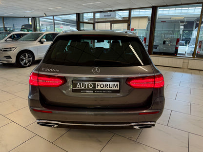 Mercedes-Benz E 300 de T LEDER MEMORY 360CAM SHZ NAVI LEDER