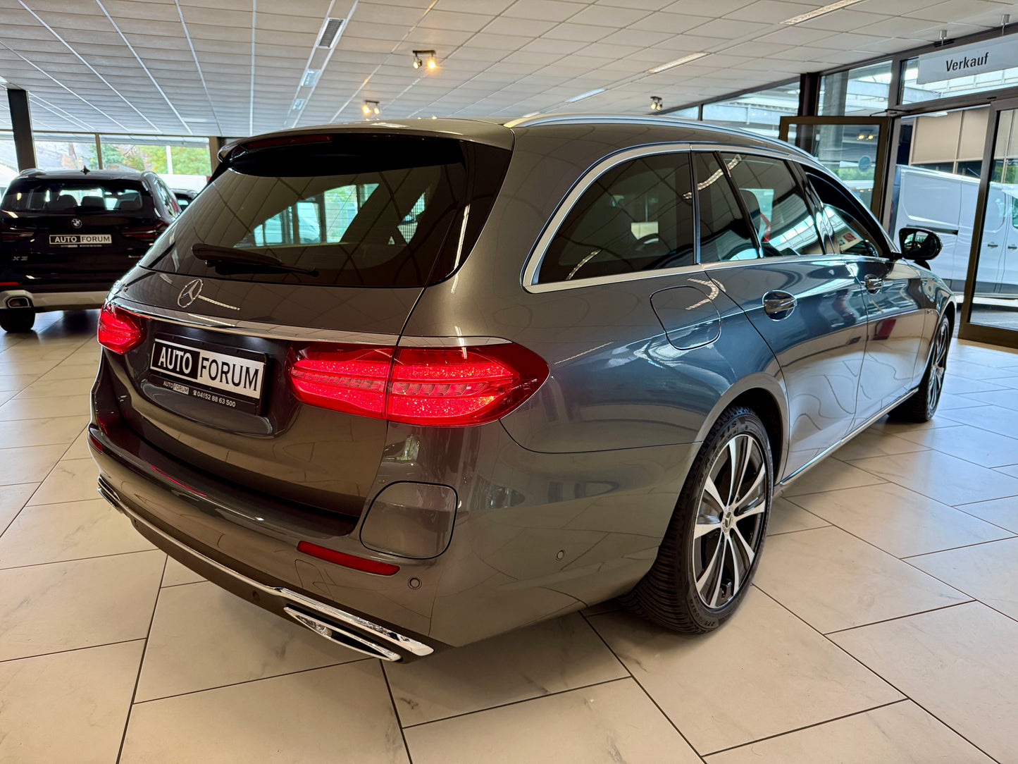 Mercedes-Benz E 300 de T LEDER MEMORY 360CAM SHZ NAVI LEDER