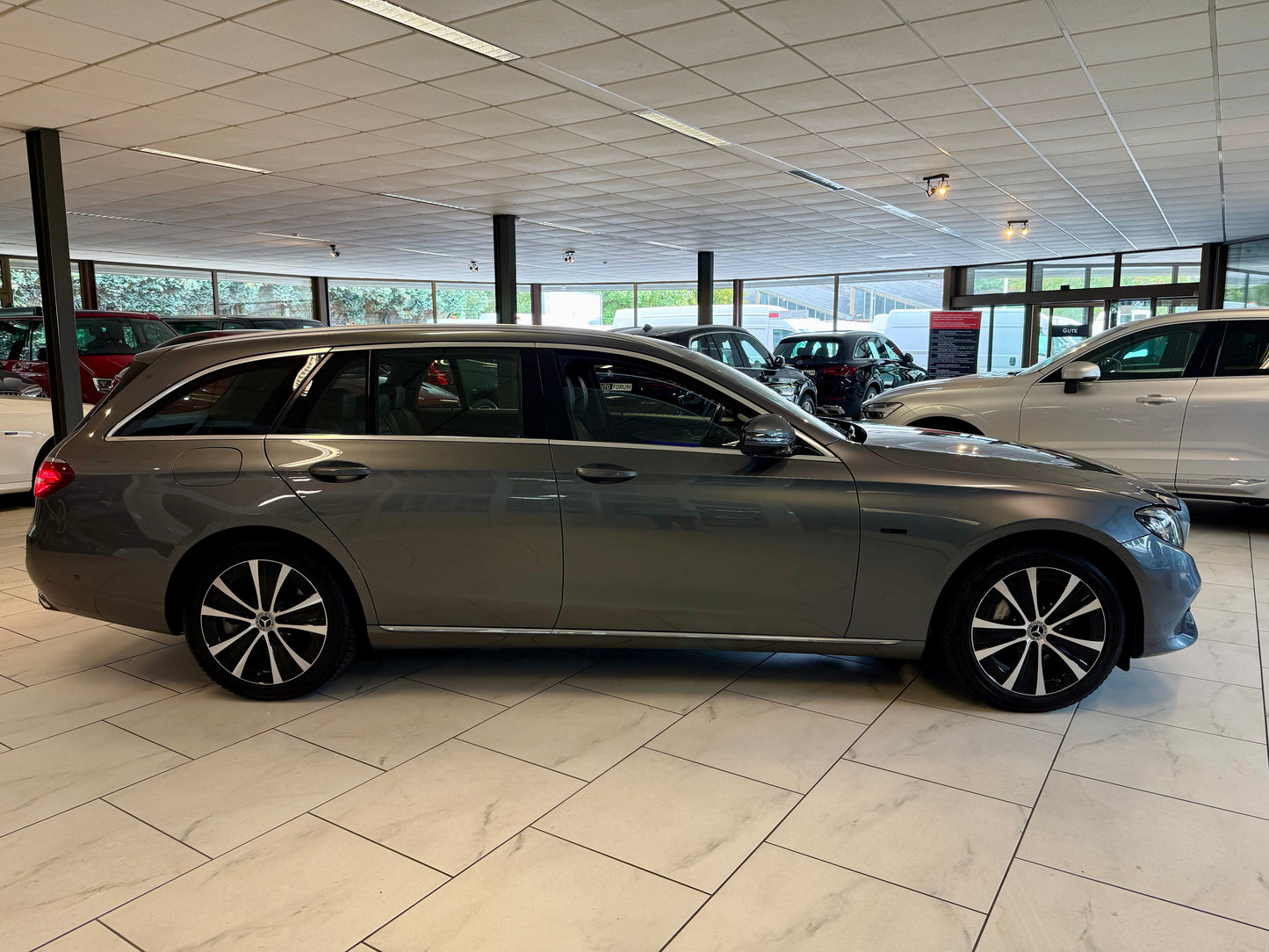 Mercedes-Benz E 300 de T LEDER MEMORY 360CAM SHZ NAVI LEDER