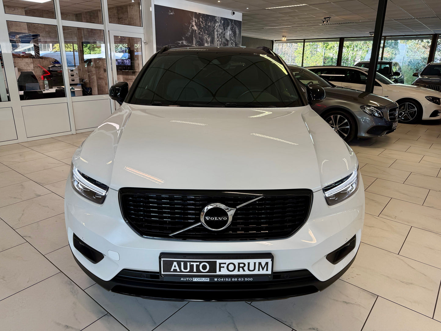 Volvo XC40 T4 AWD R-DESIGN LEDER AHK H/K MEMORY KAMERA