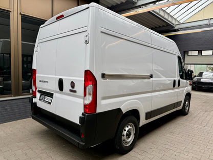 Fiat Ducato 2.3 D L2H2 3,3t KLIMA 3-SITZE PDC VERKLEIDET