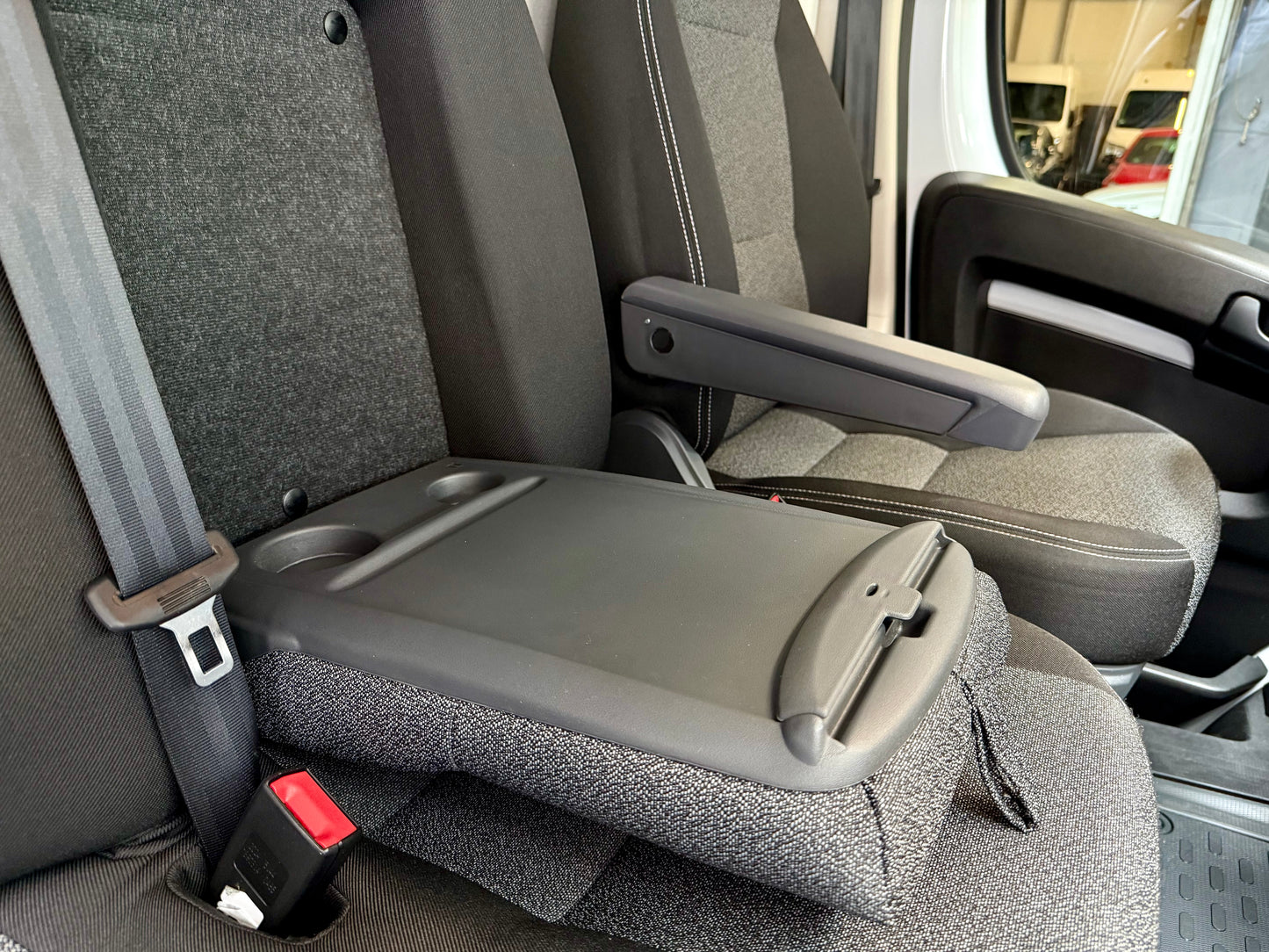 Fiat Ducato 2.3 D L2H2 3,3t KLIMA 3-SITZE PDC VERKLEIDET