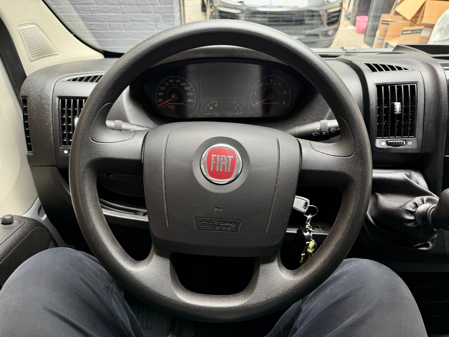 Fiat Ducato 2.3 D L2H2 3,3t KLIMA 3-SITZE PDC VERKLEIDET