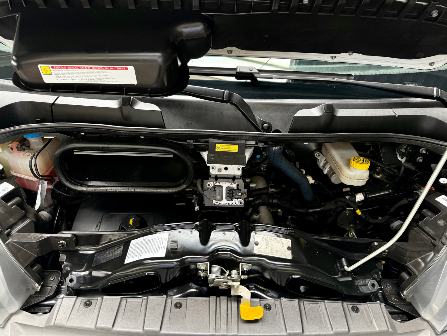 Fiat Ducato 2.3 D L2H2 3,3t KLIMA 3-SITZE PDC VERKLEIDET