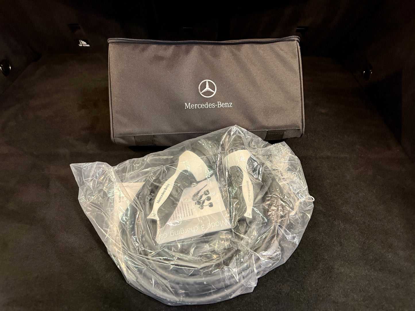 Mercedes-Benz GLC 300 de 4M AMG-LINE DIGITACHO LEDER NAVI CAM