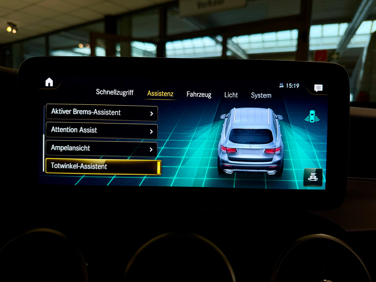 Mercedes-Benz GLC 300 de 4M AMG-LINE DIGITACHO LEDER NAVI CAM