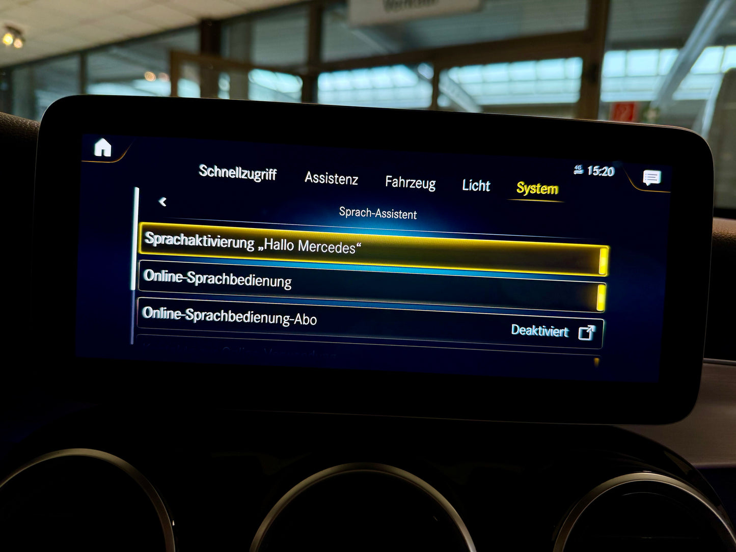 Mercedes-Benz GLC 300 de 4M AMG-LINE DIGITACHO LEDER NAVI CAM