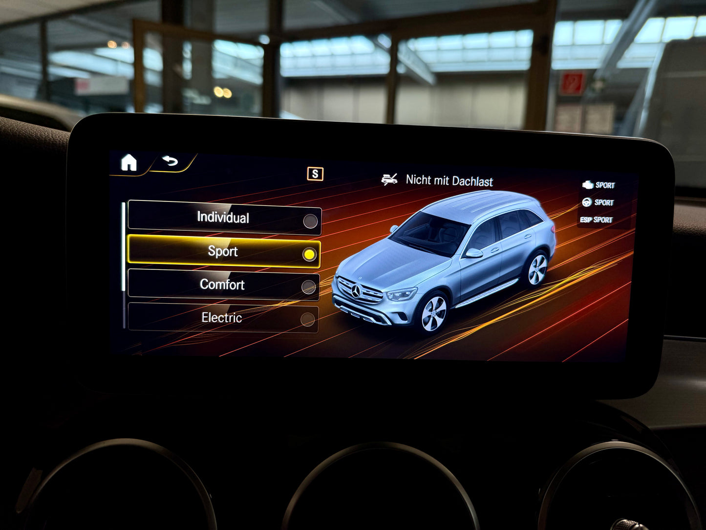 Mercedes-Benz GLC 300 de 4M AMG-LINE DIGITACHO LEDER NAVI CAM