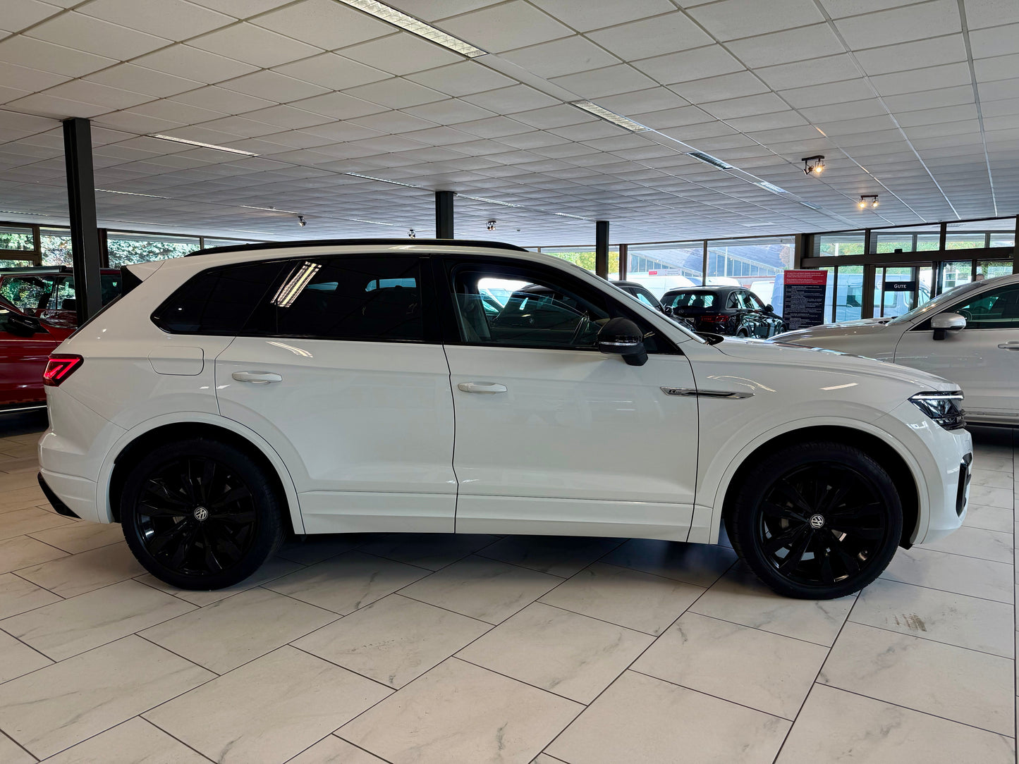 Volkswagen Touareg 3.0 TDI 4M R-LINE BLACK AHK NAVI LED STANDHEIZUNG